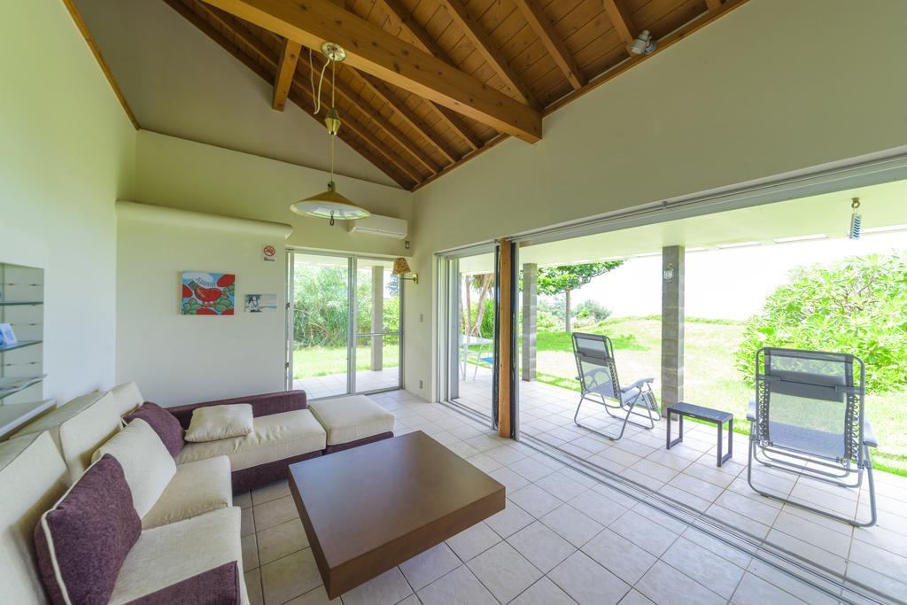 Keiki Beachhouse & Cafe Hotel Nakijin Luaran gambar