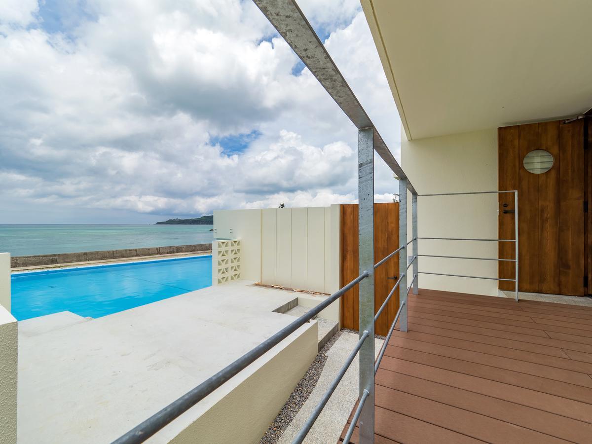 Keiki Beachhouse & Cafe Hotel Nakijin Luaran gambar