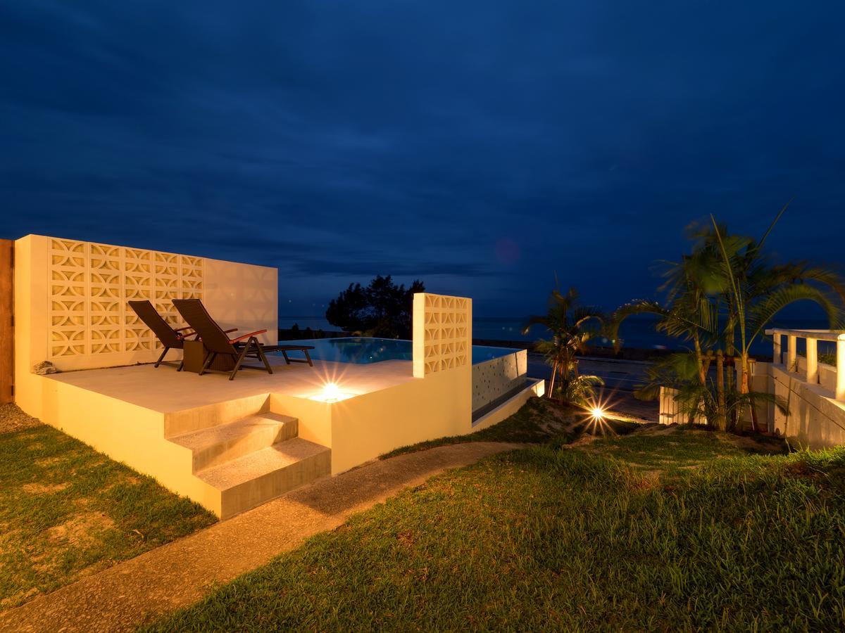 Keiki Beachhouse & Cafe Hotel Nakijin Luaran gambar